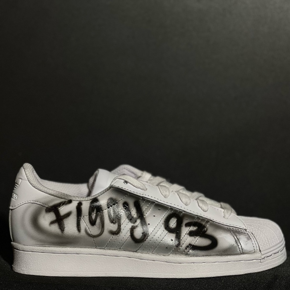 Adidas Superstar Sneakers Women’s Size 6.5 BRAND NEW Spraypainted